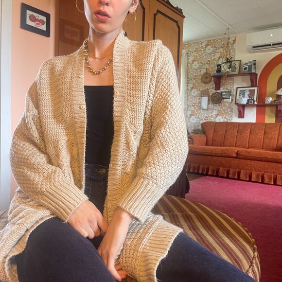 100% Acrylic tan brown button up knitted cardigan! - Picture 3 of 16